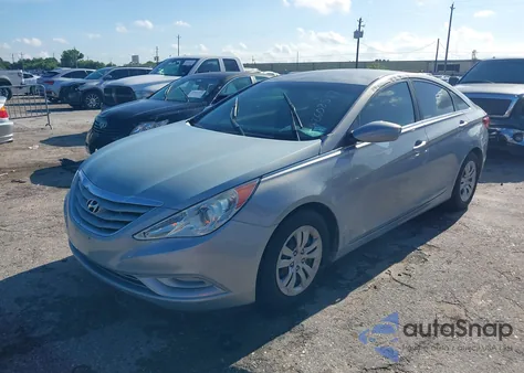 2011 Hyundai Sonata Gls from USA, damaged, VIN 5NPEB4AC2BH024080